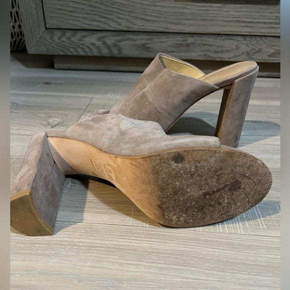 Stuart Weitzman Suede Sequel Heel - Picture 5 of 8